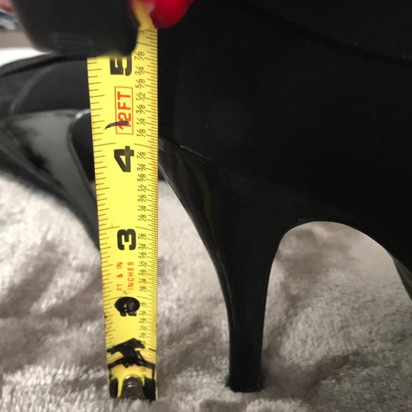 Heels - Picture 10 of 10